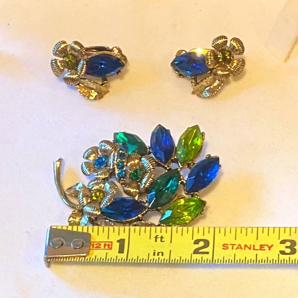 Vintage Blue Green Glass Brooch Earrings Earring Grannycore Set Flowers Jewelry